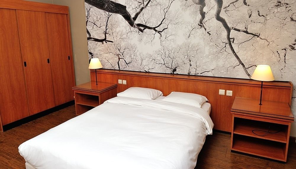 Escale Hotel Saint-Gilles ภายนอก รูปภาพ