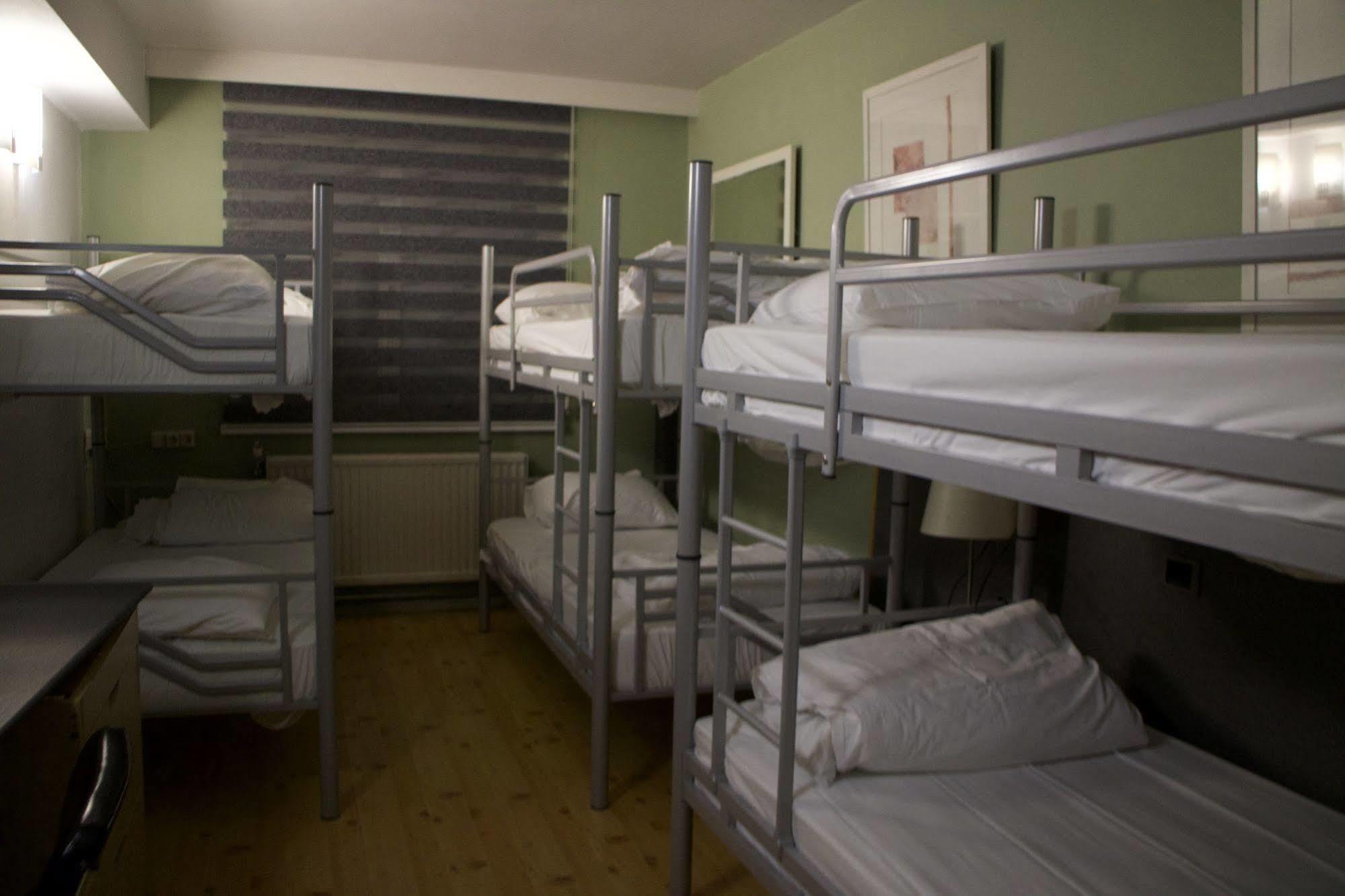 Escale Hotel Saint-Gilles ภายนอก รูปภาพ